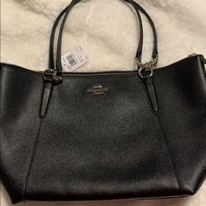 NWT coach black Ava tote